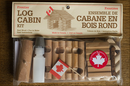 Maquette de cabane en rondins.