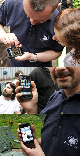 Laurent et son iPhone.