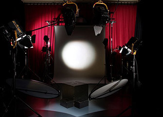 Studio Harcourt.