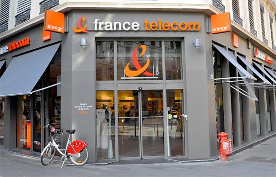 Agence France Telecom - Photo Ambrosiana Pictures (G).