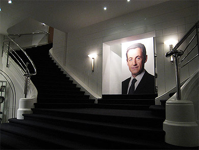 Escalier du siège de campagne de Nicolas Sarkozy, rue d’Enghien, Paris.