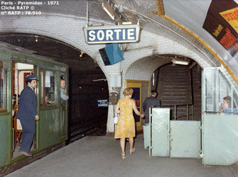 Poinçonneur RATP.